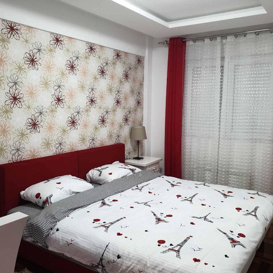 Lux Apartman Ristic 2 Soko Banja Esterno foto